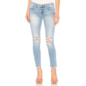 Frame Denim distressed Le Skinny de Jeanne Crop 23